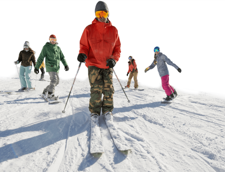 Location de skis à manigod , skieurs sur les pistes